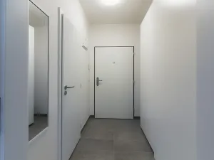 Pronájem bytu 1+kk, Praha - Hlubočepy, Fabiánové, 31 m2