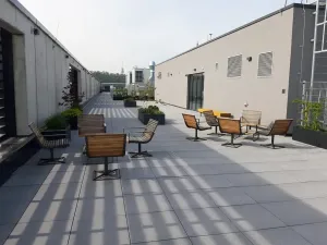 Pronájem kanceláře, Praha - Karlín, Sokolovská, 560 m2