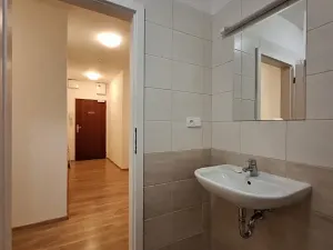 Pronájem bytu 3+kk, Praha, Rybalkova, 73 m2