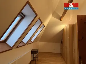 Pronájem rodinného domu, Průhonice, Kosatcová, 291 m2