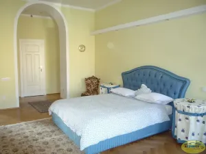 Pronájem bytu 4+1, Kroměříž, Husovo náměstí, 142 m2