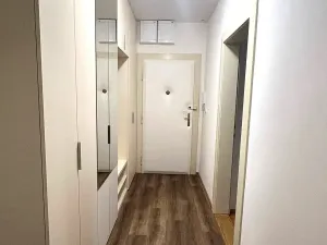 Pronájem bytu 2+kk, Praha - Strašnice, Věšínova, 43 m2