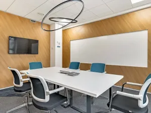 Pronájem kanceláře, Praha - Karlín, Sokolovská, 635 m2