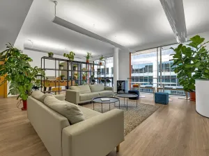 Pronájem kanceláře, Praha - Karlín, Křižíkova, 467 m2