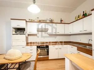 Prodej bytu 2+1, Hradec Králové, Gočárova třída, 78 m2