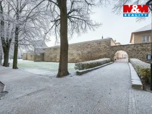 Prodej obchodního prostoru, Polička - Polička-Město, Komenského, 476 m2