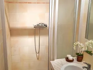 Prodej bytu 2+kk, Praha - Modřany, Levského, 44 m2