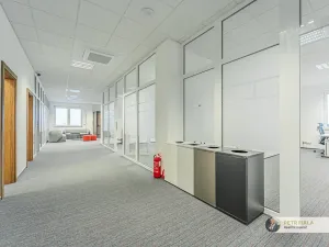 Pronájem kanceláře, Praha, Dopraváků, 258 m2