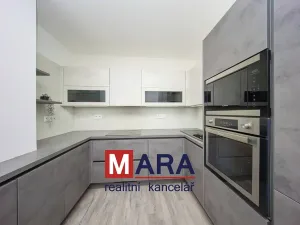 Prodej bytu 3+1, Olomouc, Selské nám., 88 m2