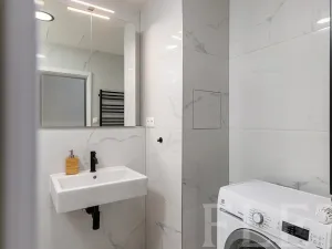 Pronájem bytu 2+kk, Praha - Radlice, Na Farkáně I, 52 m2