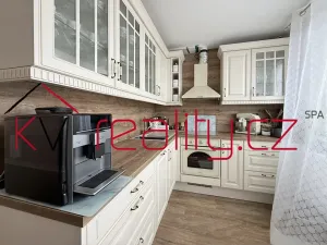 Prodej bytu 2+1, Karlovy Vary, Klínovecká, 64 m2