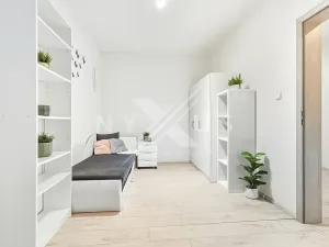 Prodej bytu 4+1, Praha - Holešovice, Bubenská, 100 m2