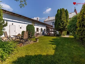 Prodej rodinného domu, Cholina, 333 m2