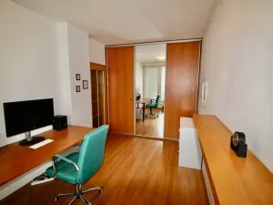 Prodej bytu 2+kk, Praha - Prosek, Nad šestikopy, 57 m2