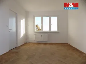 Pronájem bytu 1+1, Ostrov, Májová, 36 m2