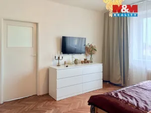 Pronájem bytu 2+1, Pardubice - Zelené Předměstí, Sladkovského, 65 m2