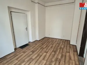 Pronájem kanceláře, Kladno, Váňova, 41 m2