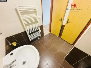 Pronájem bytu 2+kk, Benešov, Malé náměstí, 40 m2