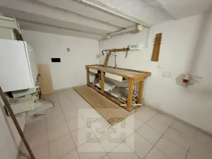 Pronájem atypického bytu, Praha - Stodůlky, Frimlova, 196 m2