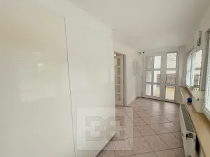 Pronájem rodinného domu, Praha - Stodůlky, Frimlova, 196 m2