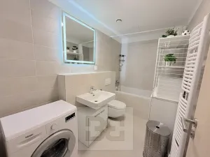 Pronájem bytu 2+kk, Praha - Modřany, Komořanská, 52 m2