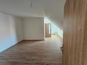 Pronájem bytu 1+kk, Chlumec nad Cidlinou, 45 m2