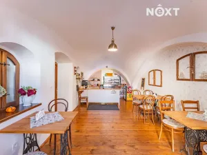 Prodej rodinného domu, Štíty, nám. Míru, 267 m2