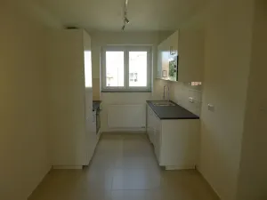 Pronájem bytu 2+1, Praha - Modřany, Klostermannova, 56 m2