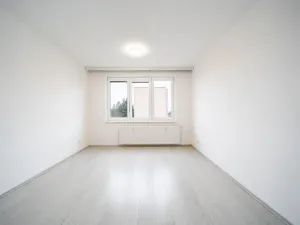 Prodej bytu 2+1, Suchdol nad Lužnicí, sídl. 9. května, 57 m2