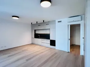 Pronájem bytu 1+kk, Brno, Fuchsova, 49 m2