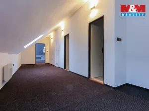 Pronájem kanceláře, Jeseník, nám. Svobody, 120 m2