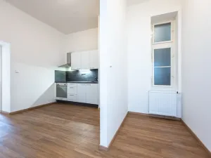 Pronájem bytu 2+kk, Praha - Nové Město, Lípová, 41 m2