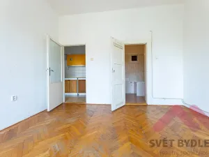 Pronájem bytu 2+kk, Praha - Dejvice, Zelená, 49 m2