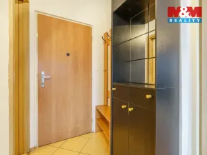 Pronájem bytu 1+1, Karlovy Vary - Stará Role, Okružní, 36 m2