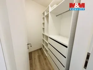 Pronájem bytu 2+kk, Jihlava, Kainarova, 66 m2