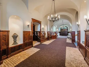 Pronájem komerční nemovitosti, Mirošov, náměstí Míru, 1364 m2