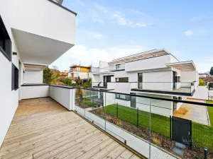 Pronájem bytu 2+kk, Praha - Troja, Pod Hrachovkou, 49 m2