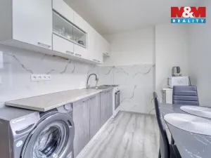 Prodej bytu 3+1, Plzeň, Na Kovárně, 70 m2