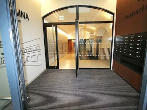 Pronájem bytu 2+kk, Praha - Nusle, Vrtbova, 43 m2