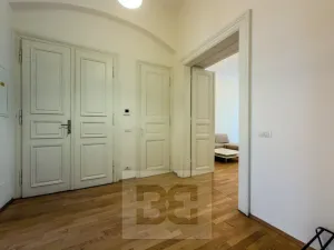 Pronájem bytu 3+1, Praha - Vinohrady, Mánesova, 111 m2