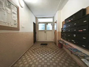 Pronájem bytu 1+1, Chomutov, akademika Heyrovského, 35 m2