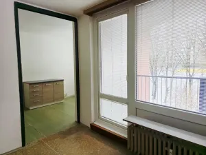 Prodej bytu 3+1, Praha - Kobylisy, Rajmonova, 70 m2