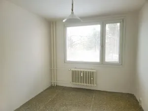 Prodej bytu 3+1, Praha - Kobylisy, Rajmonova, 70 m2