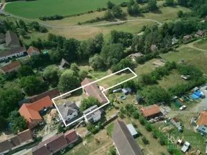Prodej rodinného domu, Čerňovice, 140 m2