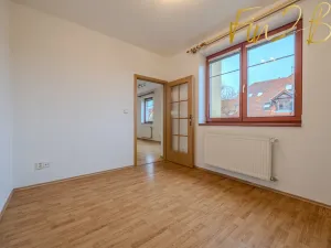 Pronájem bytu 2+kk, Jesenice, Mezi Domy, 46 m2