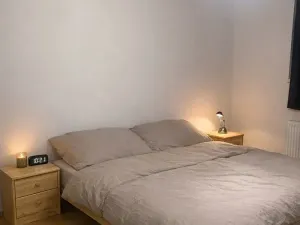 Pronájem bytu 2+kk, Praha - Smíchov, Ostrovského, 49 m2