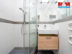 Prodej bytu 3+1, Praha - Vršovice, náměstí Svatopluka Čecha, 74 m2