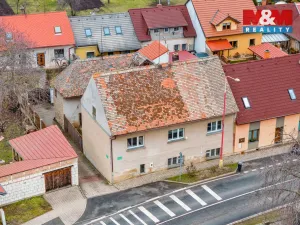 Prodej rodinného domu, Líšťany, Zlatá Ulička, 272 m2