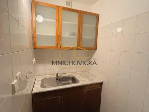 Pronájem kanceláře, Žebrák, Náměstí, 68 m2