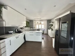 Prodej vícegeneračního domu, Broumov, Generála Svobody, 350 m2